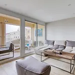 Bright 50 M In The Centre Of
