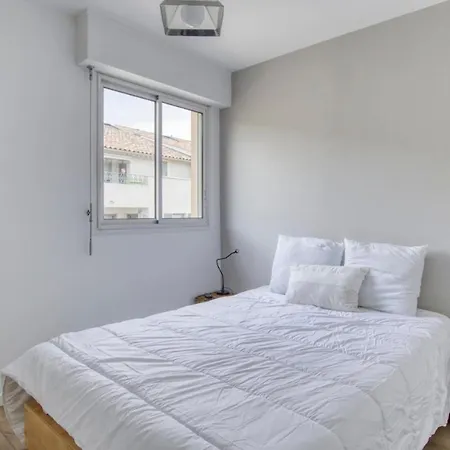 Bright 50 M In The Centre Of * Sanary-sur-Mer